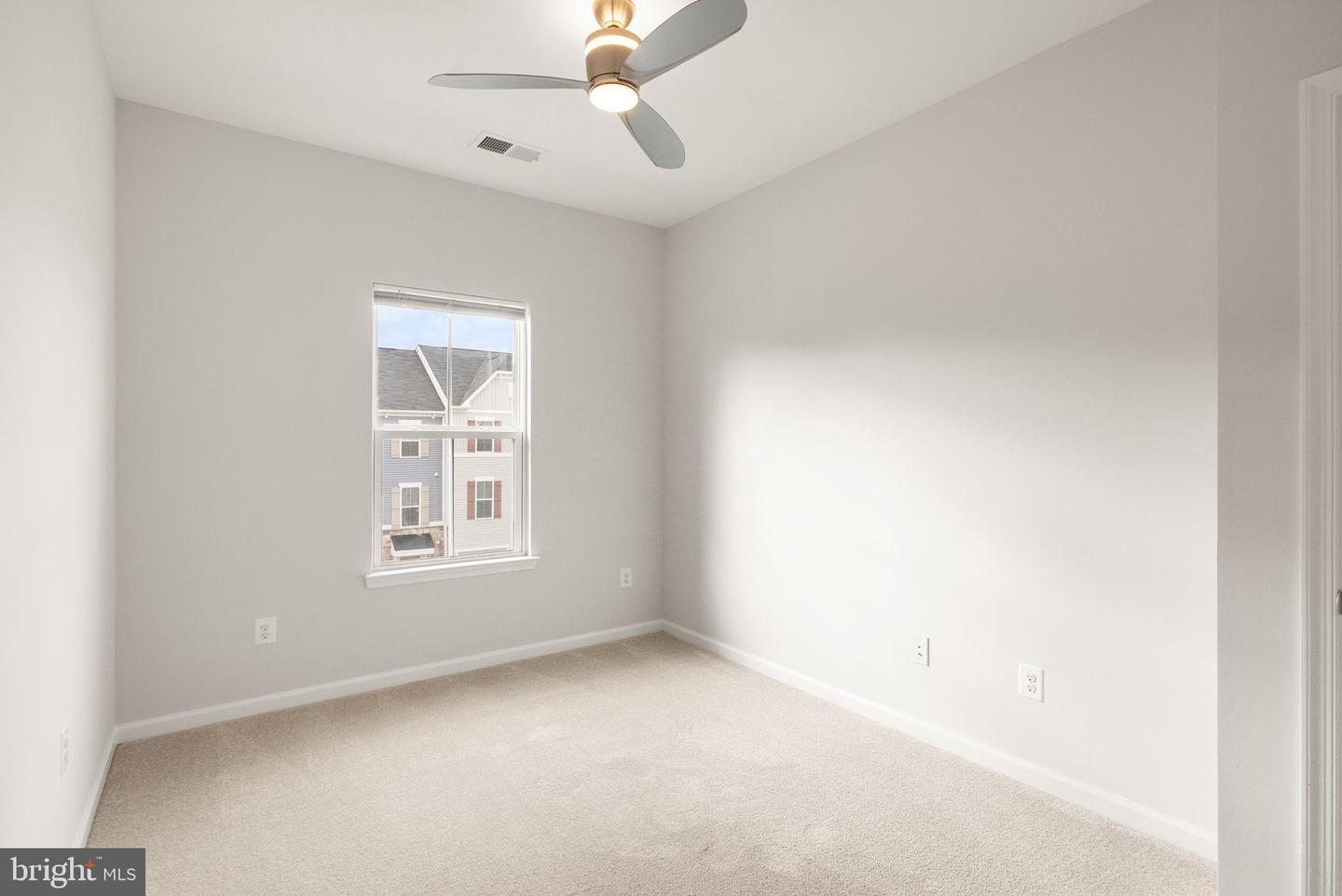 41688 MCMONAGLE SQ, ALDIE, Virginia 20105, 3 Bedrooms Bedrooms, ,2 BathroomsBathrooms,Residential,For sale,41688 MCMONAGLE SQ,VALO2112644 MLS # VALO2112644