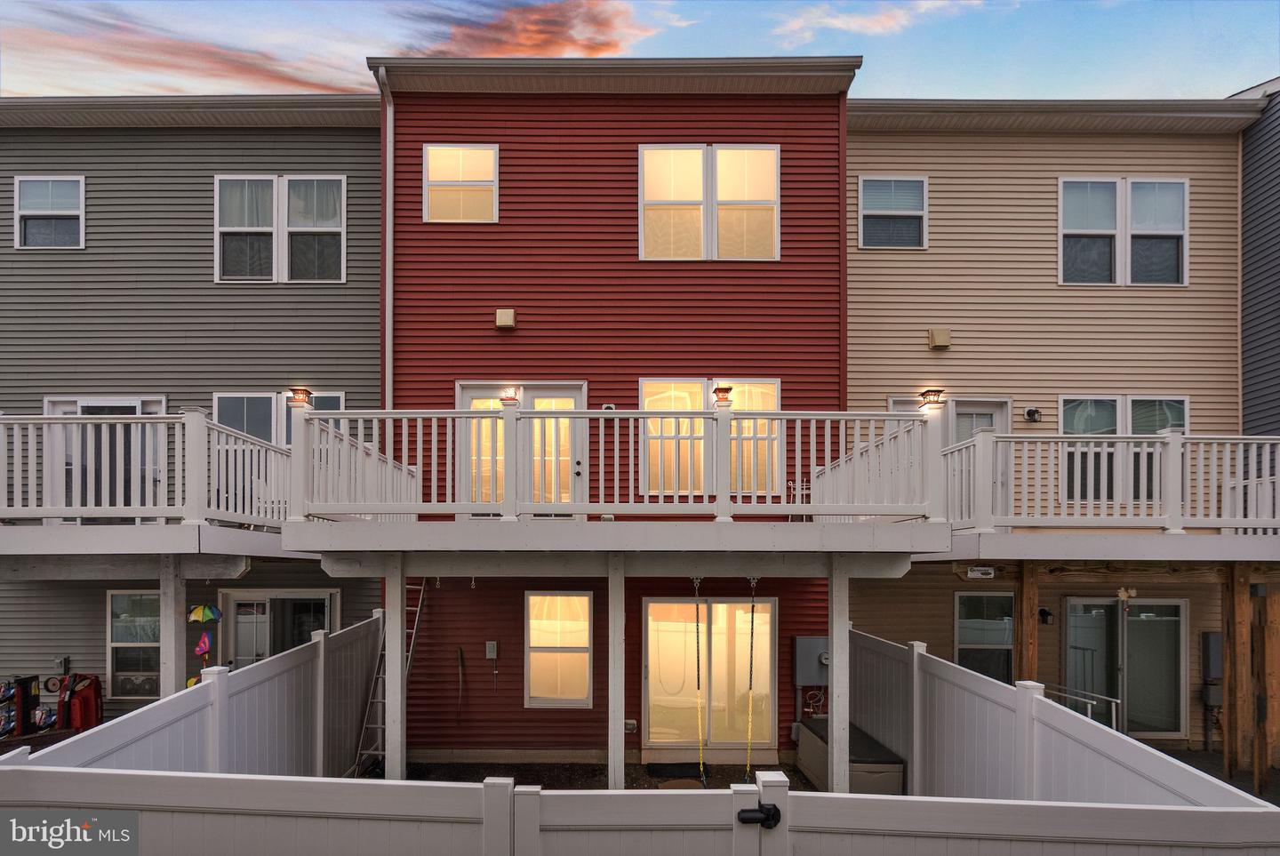 41688 MCMONAGLE SQ, ALDIE, Virginia 20105, 3 Bedrooms Bedrooms, ,2 BathroomsBathrooms,Residential,For sale,41688 MCMONAGLE SQ,VALO2112644 MLS # VALO2112644