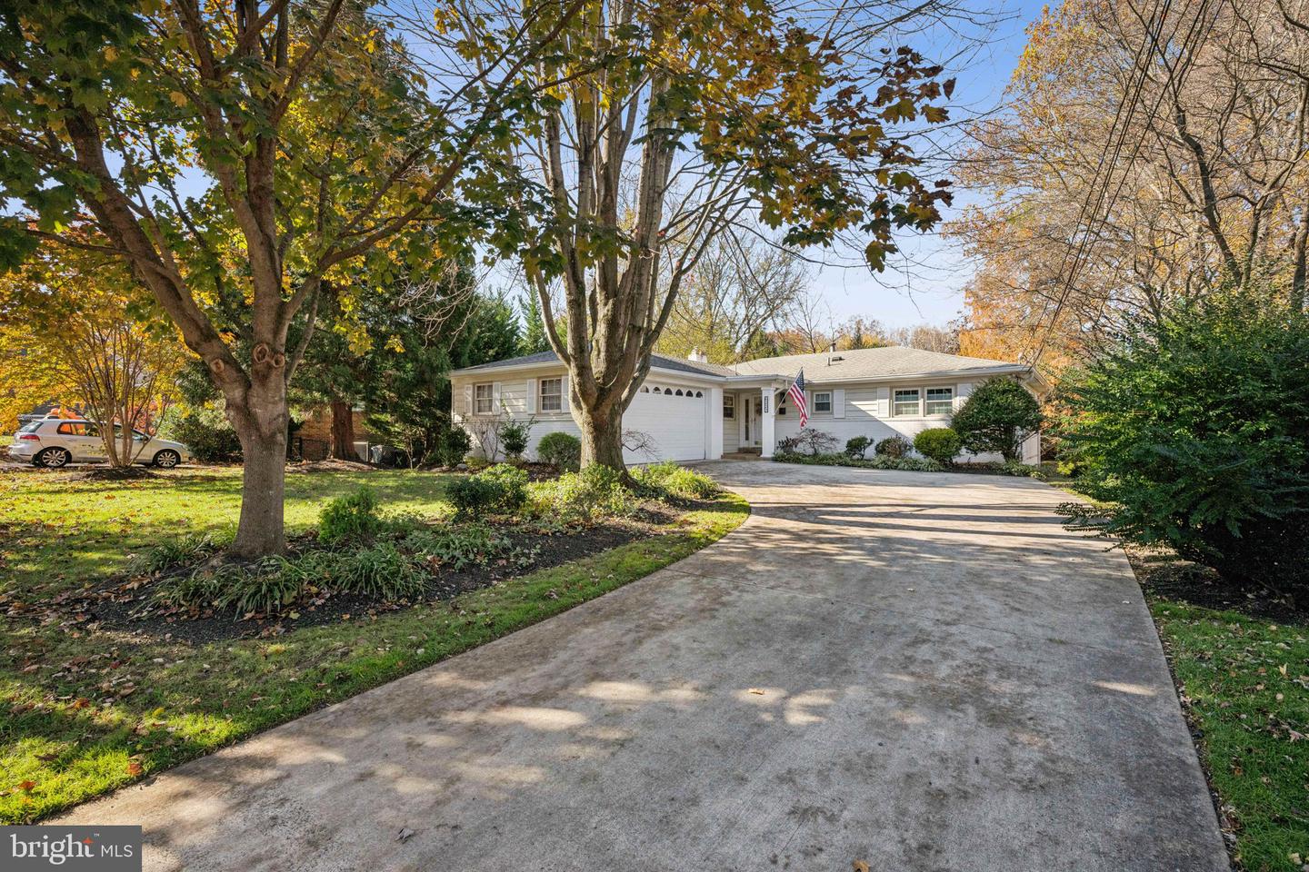 6223 LOCH RAVEN DR, MCLEAN, Virginia 22101, 4 Bedrooms Bedrooms, ,3 BathroomsBathrooms,Residential,For sale,6223 LOCH RAVEN DR,VAFX2283152 MLS # VAFX2283152