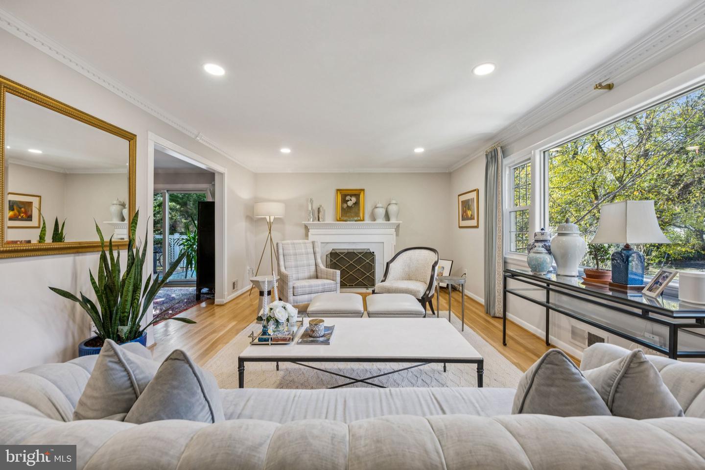 6223 LOCH RAVEN DR, MCLEAN, Virginia 22101, 4 Bedrooms Bedrooms, ,3 BathroomsBathrooms,Residential,For sale,6223 LOCH RAVEN DR,VAFX2283152 MLS # VAFX2283152