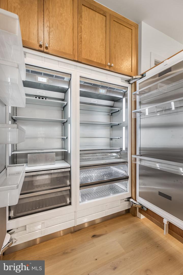 629 N LINCOLN ST N, ARLINGTON, Virginia 22201, 6 Bedrooms Bedrooms, ,6 BathroomsBathrooms,Residential,For sale,629 N LINCOLN ST N,VAAR2067076 MLS # VAAR2067076