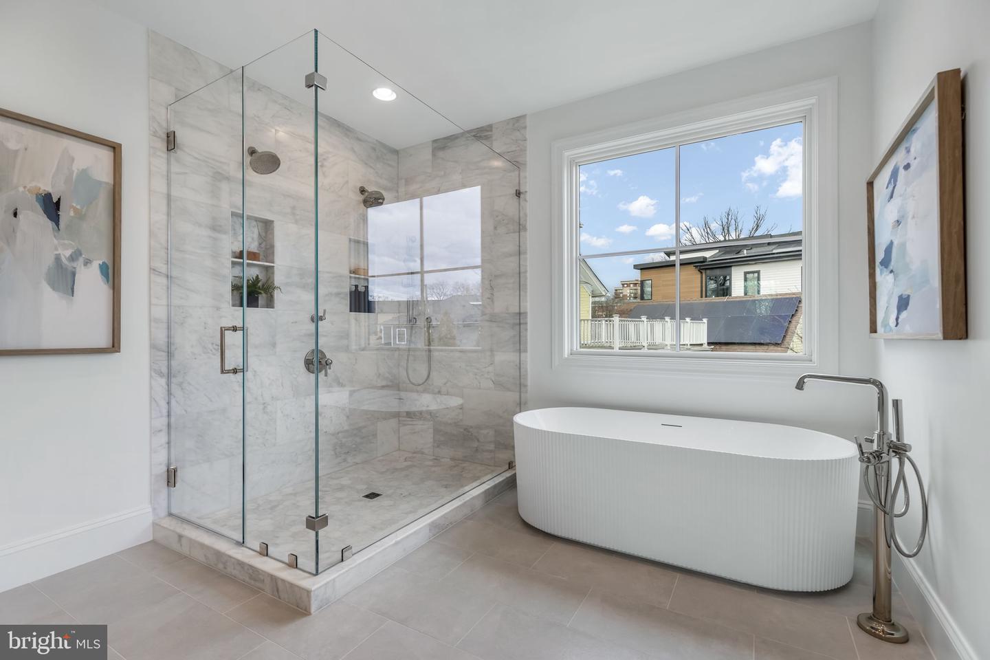 629 N LINCOLN ST N, ARLINGTON, Virginia 22201, 6 Bedrooms Bedrooms, ,6 BathroomsBathrooms,Residential,For sale,629 N LINCOLN ST N,VAAR2067076 MLS # VAAR2067076