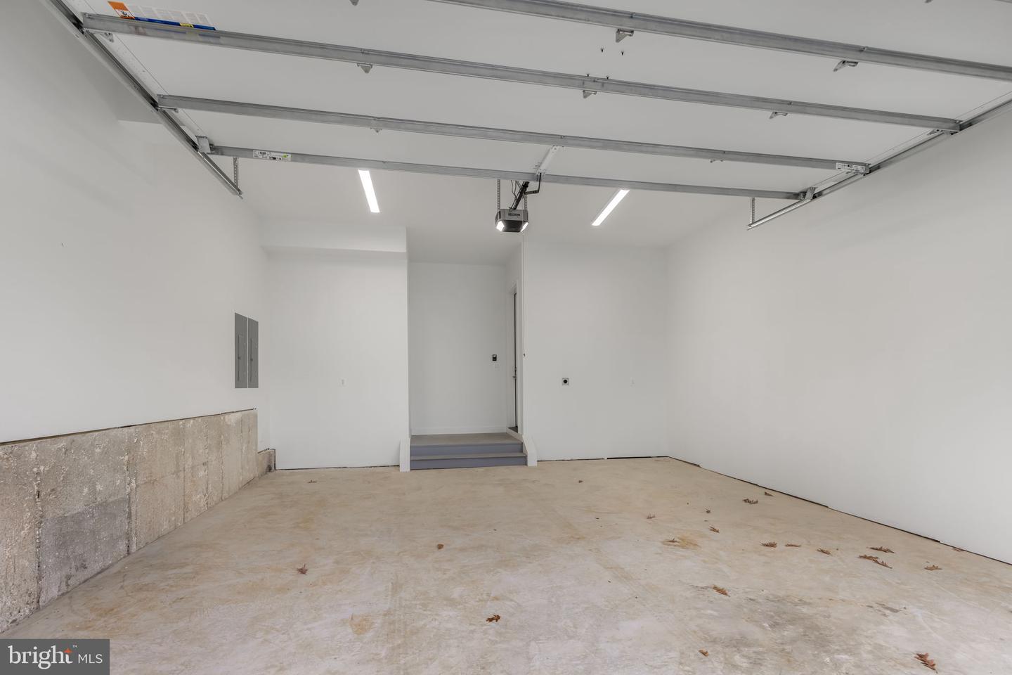 629 N LINCOLN ST N, ARLINGTON, Virginia 22201, 6 Bedrooms Bedrooms, ,6 BathroomsBathrooms,Residential,For sale,629 N LINCOLN ST N,VAAR2067076 MLS # VAAR2067076