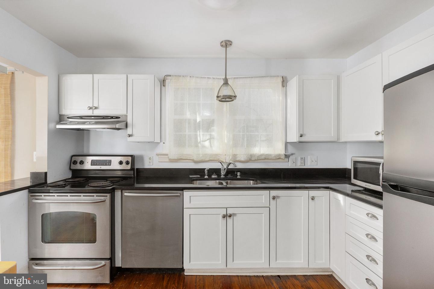 504 HAWKE ST, FREDERICKSBURG, Virginia 22401, 4 Bedrooms Bedrooms, ,2 BathroomsBathrooms,Residential,For sale,504 HAWKE ST,VAFB2009440 MLS # VAFB2009440