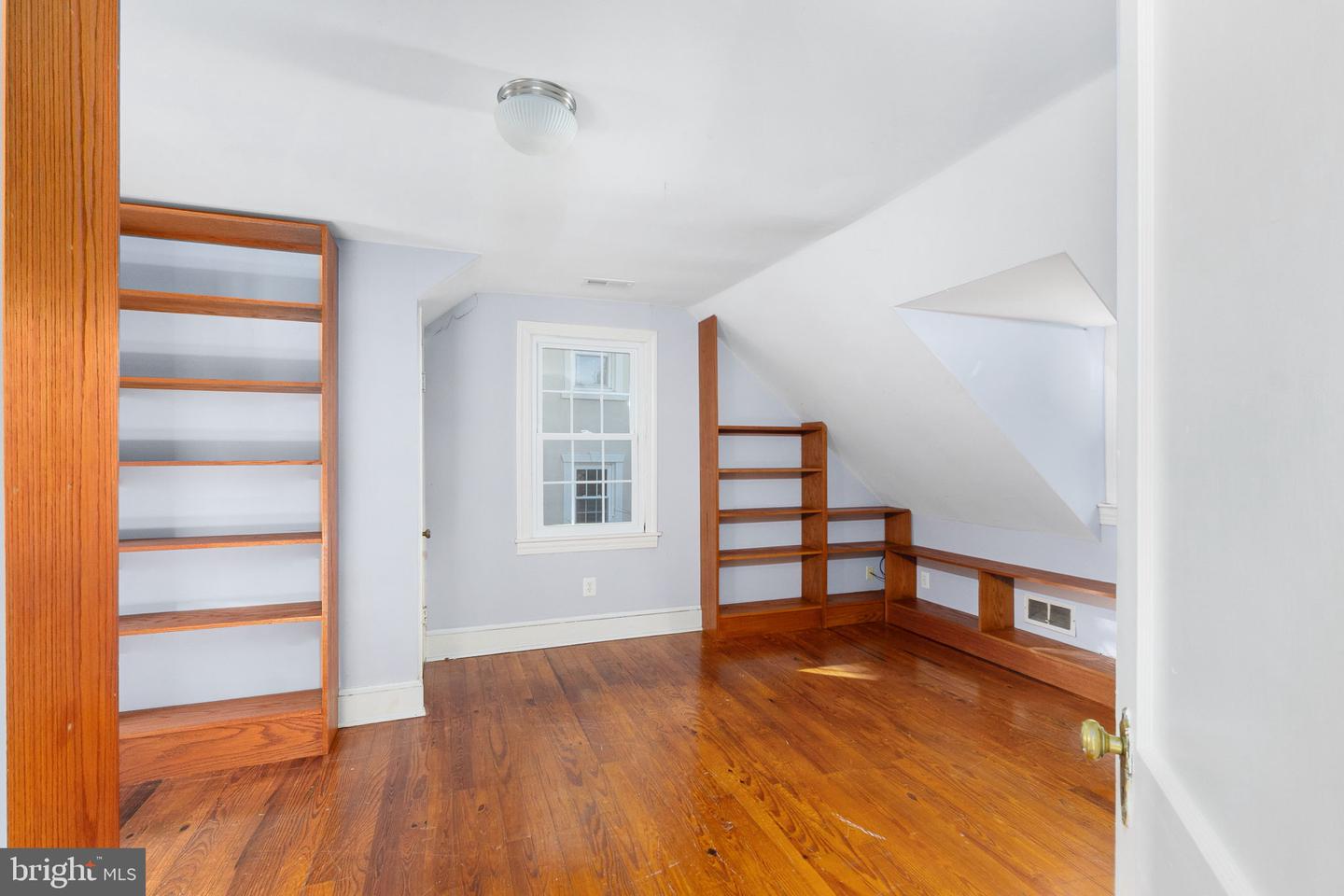 504 HAWKE ST, FREDERICKSBURG, Virginia 22401, 4 Bedrooms Bedrooms, ,2 BathroomsBathrooms,Residential,For sale,504 HAWKE ST,VAFB2009440 MLS # VAFB2009440