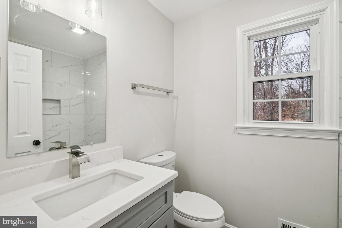 11975 FARRABOW LN, WOODBRIDGE, Virginia 22192, 4 Bedrooms Bedrooms, ,3 BathroomsBathrooms,Residential,For sale,11975 FARRABOW LN,VAPW2109480 MLS # VAPW2109480