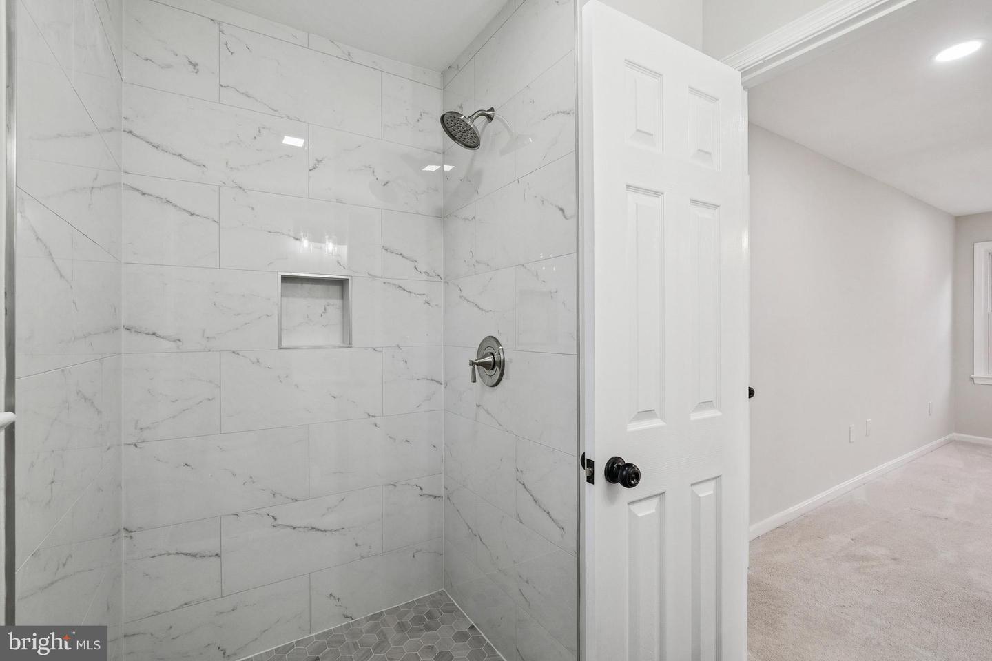 11975 FARRABOW LN, WOODBRIDGE, Virginia 22192, 4 Bedrooms Bedrooms, ,3 BathroomsBathrooms,Residential,For sale,11975 FARRABOW LN,VAPW2109480 MLS # VAPW2109480