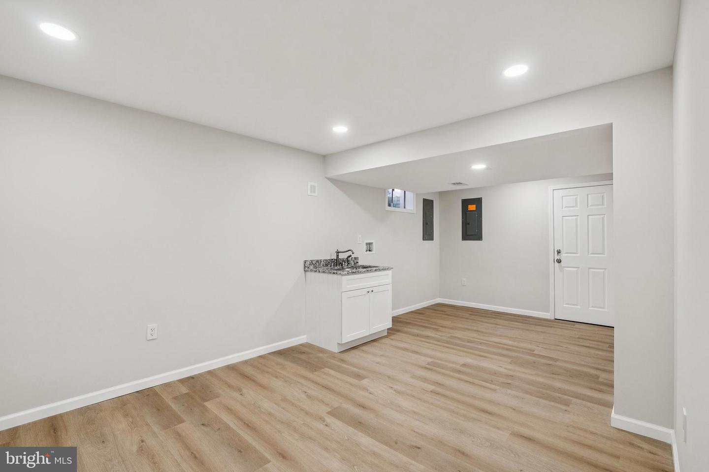 11975 FARRABOW LN, WOODBRIDGE, Virginia 22192, 4 Bedrooms Bedrooms, ,3 BathroomsBathrooms,Residential,For sale,11975 FARRABOW LN,VAPW2109480 MLS # VAPW2109480