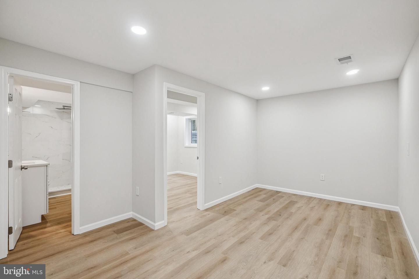 11975 FARRABOW LN, WOODBRIDGE, Virginia 22192, 4 Bedrooms Bedrooms, ,3 BathroomsBathrooms,Residential,For sale,11975 FARRABOW LN,VAPW2109480 MLS # VAPW2109480