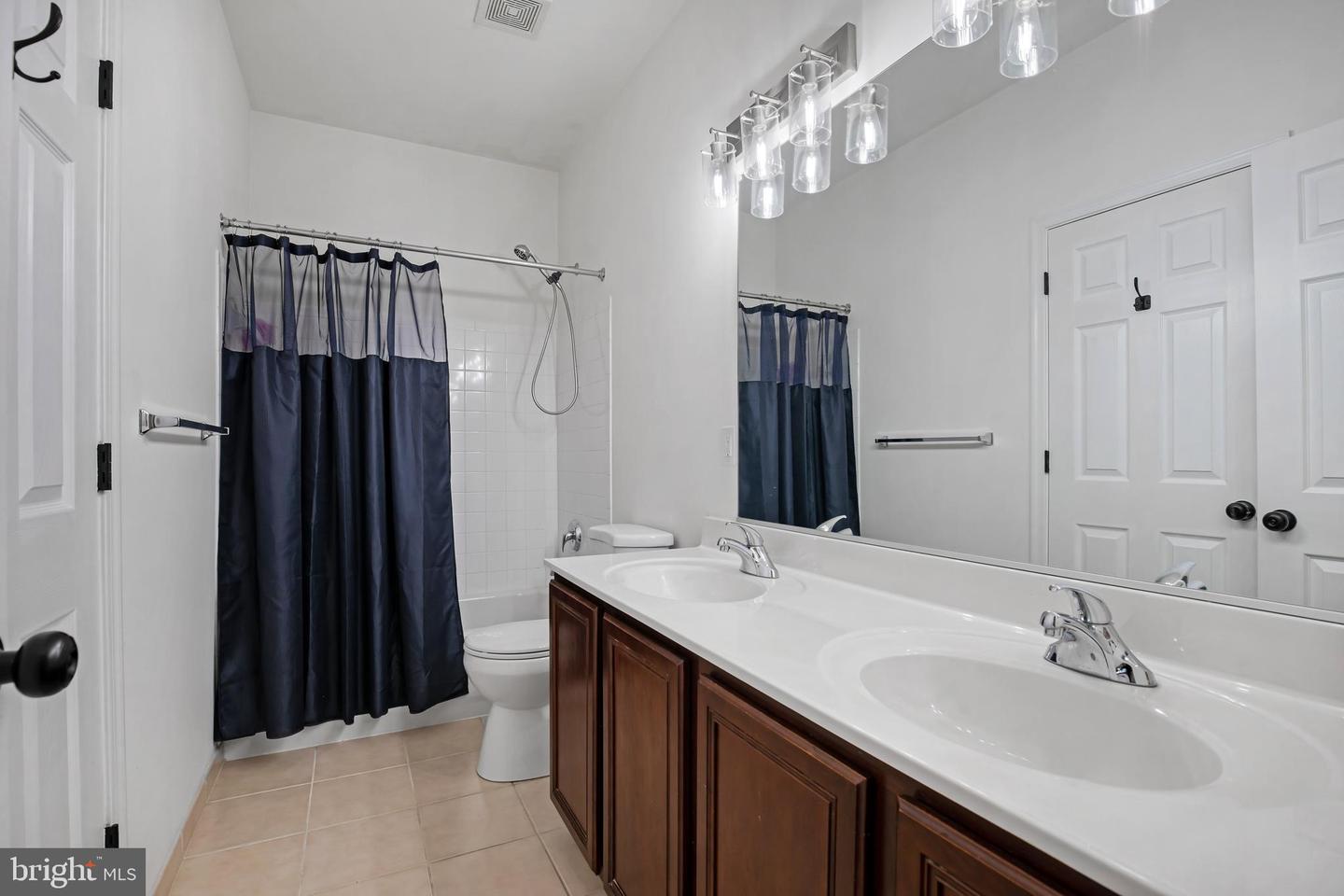 17510 LETHRIDGE CIR, ROUND HILL, Virginia 20141, 4 Bedrooms Bedrooms, ,3 BathroomsBathrooms,Residential,For sale,17510 LETHRIDGE CIR,VALO2112892 MLS # VALO2112892 17510 LETHRIDGE CIR, ROUND HILL, Virginia 20141, 4 Bedrooms Bedrooms, ,3 BathroomsBathrooms,Residential,For sale,17510 LETHRIDGE CIR,VALO2112892 MLS # VALO2112892