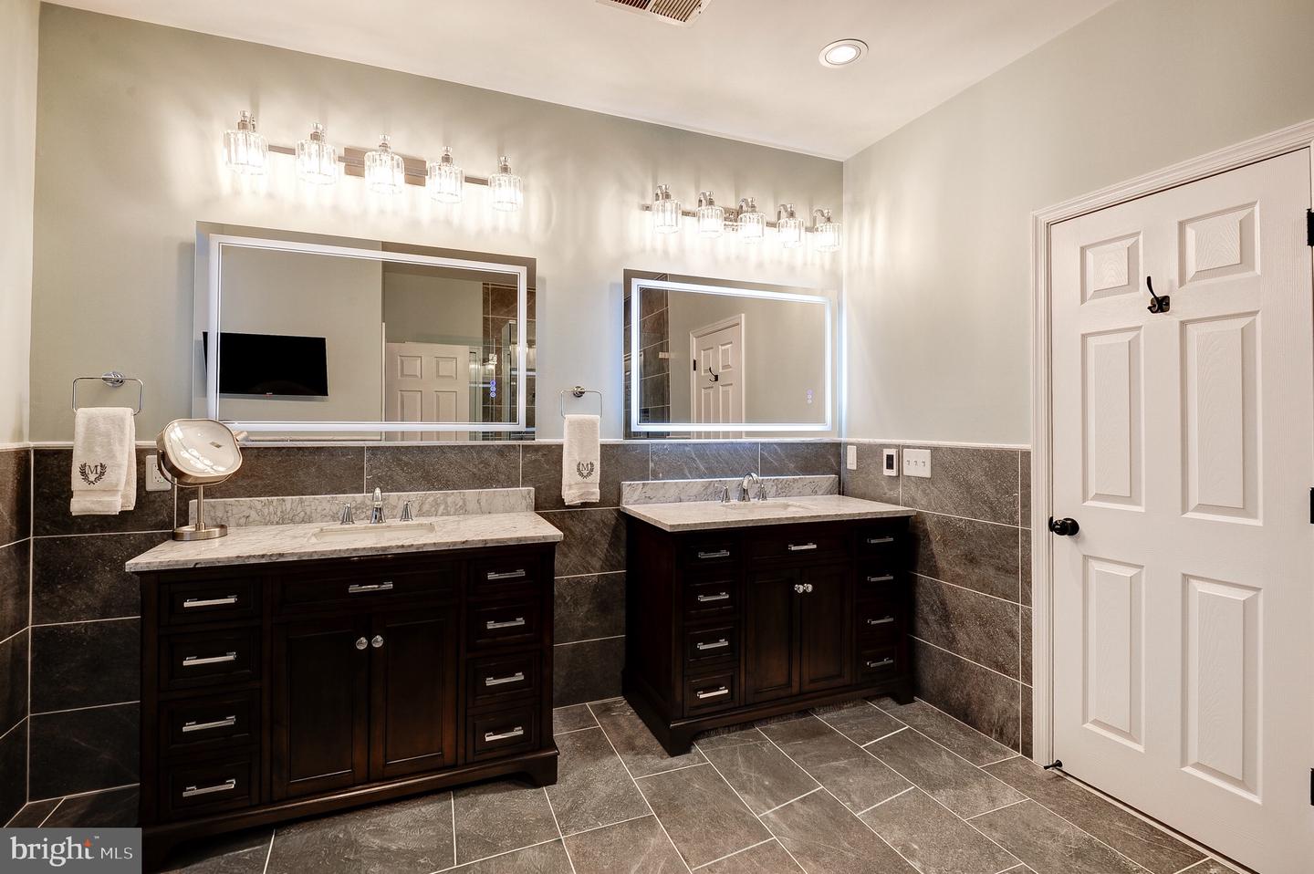 17510 LETHRIDGE CIR, ROUND HILL, Virginia 20141, 4 Bedrooms Bedrooms, ,3 BathroomsBathrooms,Residential,For sale,17510 LETHRIDGE CIR,VALO2112892 MLS # VALO2112892 17510 LETHRIDGE CIR, ROUND HILL, Virginia 20141, 4 Bedrooms Bedrooms, ,3 BathroomsBathrooms,Residential,For sale,17510 LETHRIDGE CIR,VALO2112892 MLS # VALO2112892