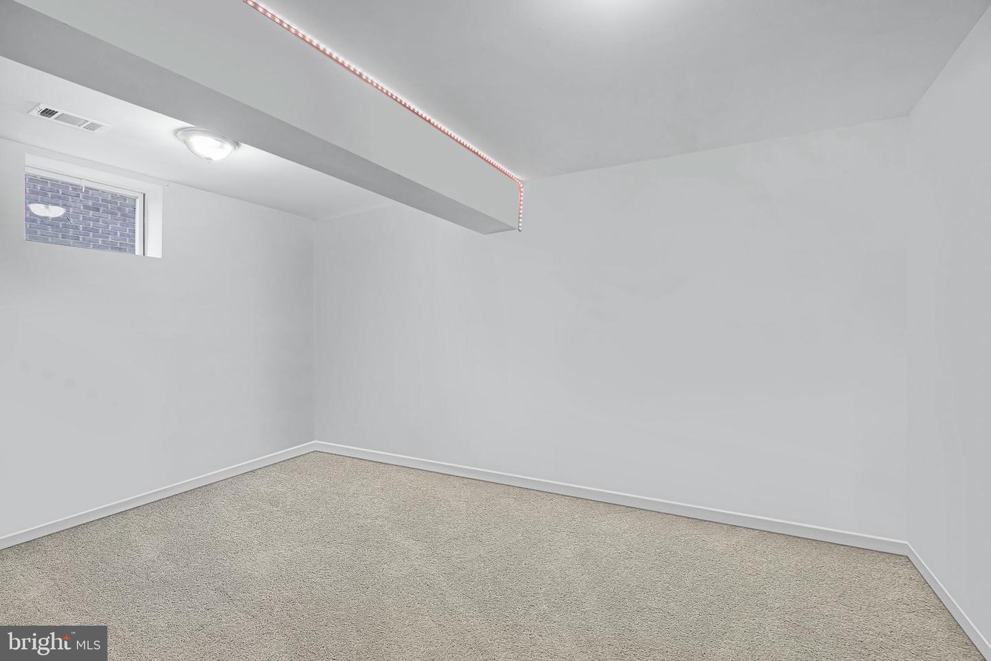 17510 LETHRIDGE CIR, ROUND HILL, Virginia 20141, 4 Bedrooms Bedrooms, ,3 BathroomsBathrooms,Residential,For sale,17510 LETHRIDGE CIR,VALO2112892 MLS # VALO2112892 17510 LETHRIDGE CIR, ROUND HILL, Virginia 20141, 4 Bedrooms Bedrooms, ,3 BathroomsBathrooms,Residential,For sale,17510 LETHRIDGE CIR,VALO2112892 MLS # VALO2112892