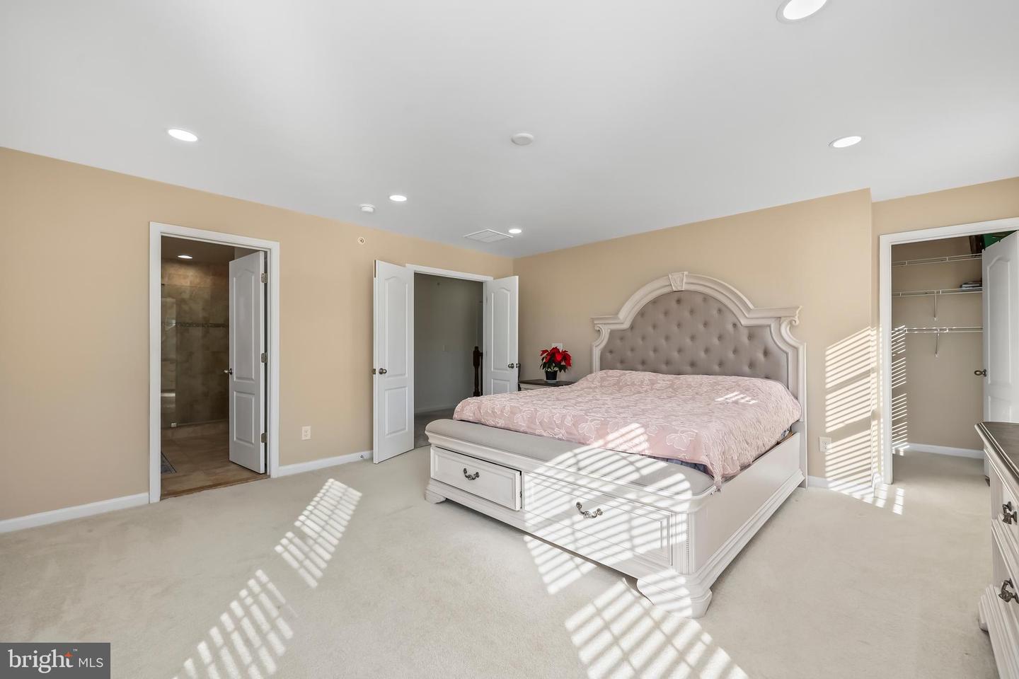 17016 BEVERIDGE DR, DUMFRIES, Virginia 22026, 3 Bedrooms Bedrooms, ,2 BathroomsBathrooms,Residential,For sale,17016 BEVERIDGE DR,VAPW2109496 MLS # VAPW2109496