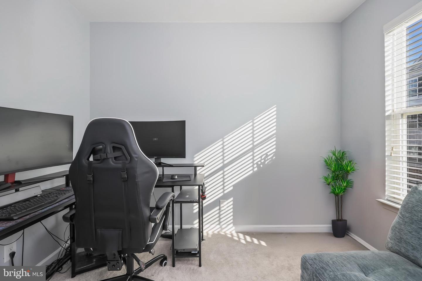 17016 BEVERIDGE DR, DUMFRIES, Virginia 22026, 3 Bedrooms Bedrooms, ,2 BathroomsBathrooms,Residential,For sale,17016 BEVERIDGE DR,VAPW2109496 MLS # VAPW2109496