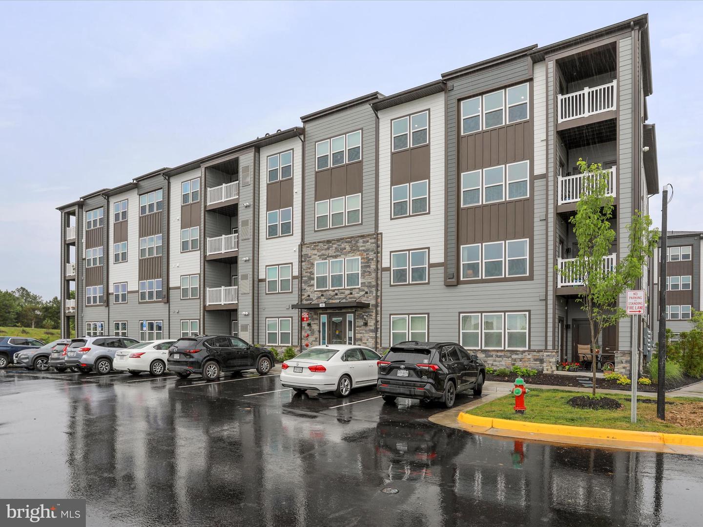 140 MCCORMICK CIR #302, WINCHESTER, Virginia 22602, 2 Bedrooms Bedrooms, ,2 BathroomsBathrooms,Residential,For sale,140 MCCORMICK CIR #302,VAFV2038584 MLS # VAFV2038584 140 MCCORMICK CIR #302, WINCHESTER, Virginia 22602, 2 Bedrooms Bedrooms, ,2 BathroomsBathrooms,Residential,For sale,140 MCCORMICK CIR #302,VAFV2038584 MLS # VAFV2038584