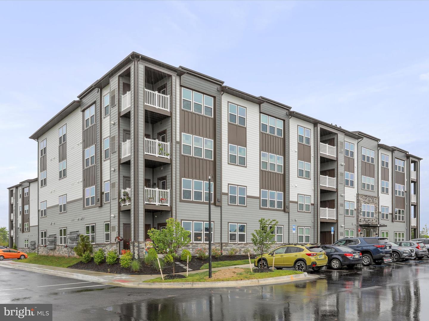 140 MCCORMICK CIR #302, WINCHESTER, Virginia 22602, 2 Bedrooms Bedrooms, ,2 BathroomsBathrooms,Residential,For sale,140 MCCORMICK CIR #302,VAFV2038584 MLS # VAFV2038584 140 MCCORMICK CIR #302, WINCHESTER, Virginia 22602, 2 Bedrooms Bedrooms, ,2 BathroomsBathrooms,Residential,For sale,140 MCCORMICK CIR #302,VAFV2038584 MLS # VAFV2038584