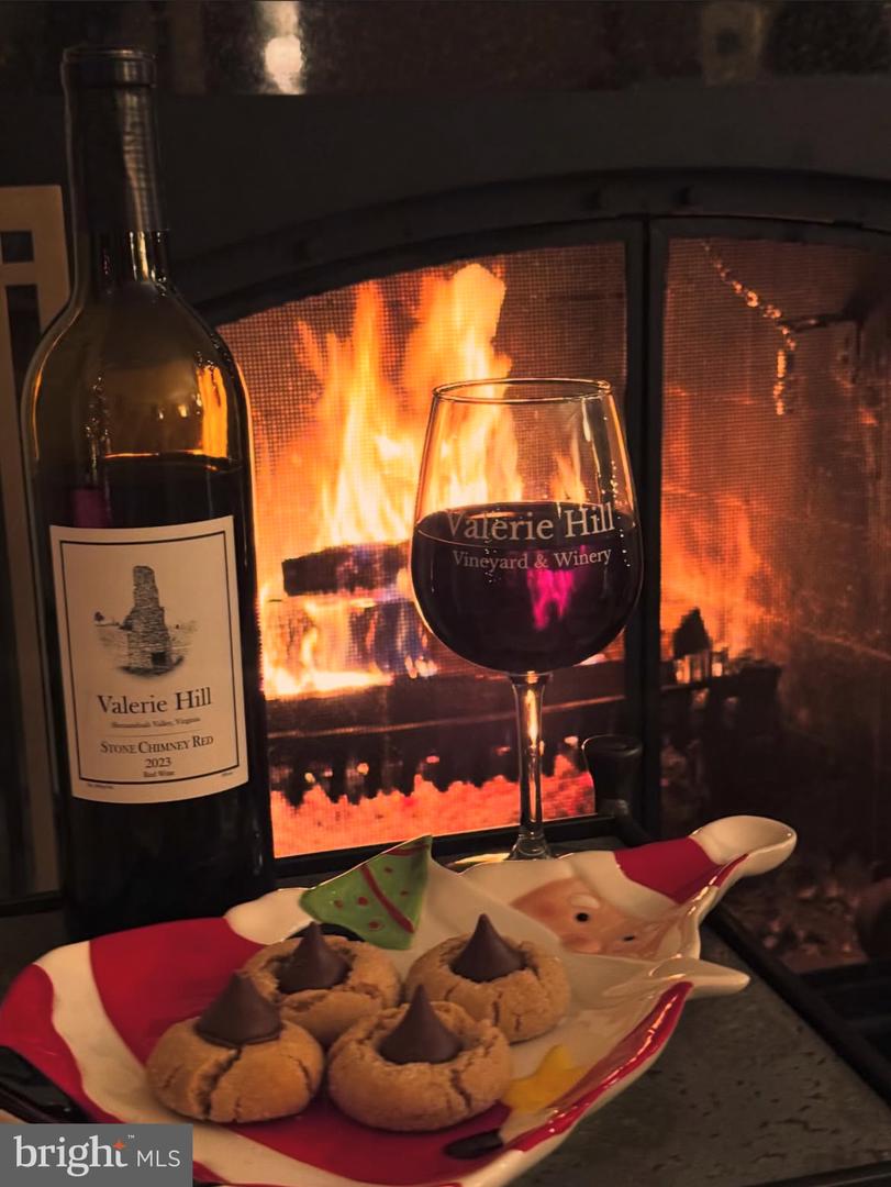 140 MCCORMICK CIR #302, WINCHESTER, Virginia 22602, 2 Bedrooms Bedrooms, ,2 BathroomsBathrooms,Residential,For sale,140 MCCORMICK CIR #302,VAFV2038584 MLS # VAFV2038584 140 MCCORMICK CIR #302, WINCHESTER, Virginia 22602, 2 Bedrooms Bedrooms, ,2 BathroomsBathrooms,Residential,For sale,140 MCCORMICK CIR #302,VAFV2038584 MLS # VAFV2038584