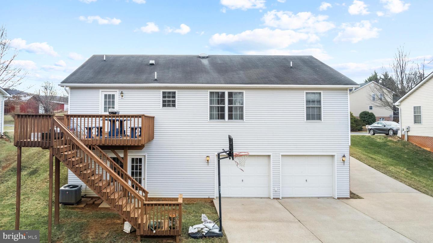 1076 STUART DR, FRONT ROYAL, Virginia 22630, 3 Bedrooms Bedrooms, ,2 BathroomsBathrooms,Residential,For sale,1076 STUART DR,VAWR2013004 MLS # VAWR2013004