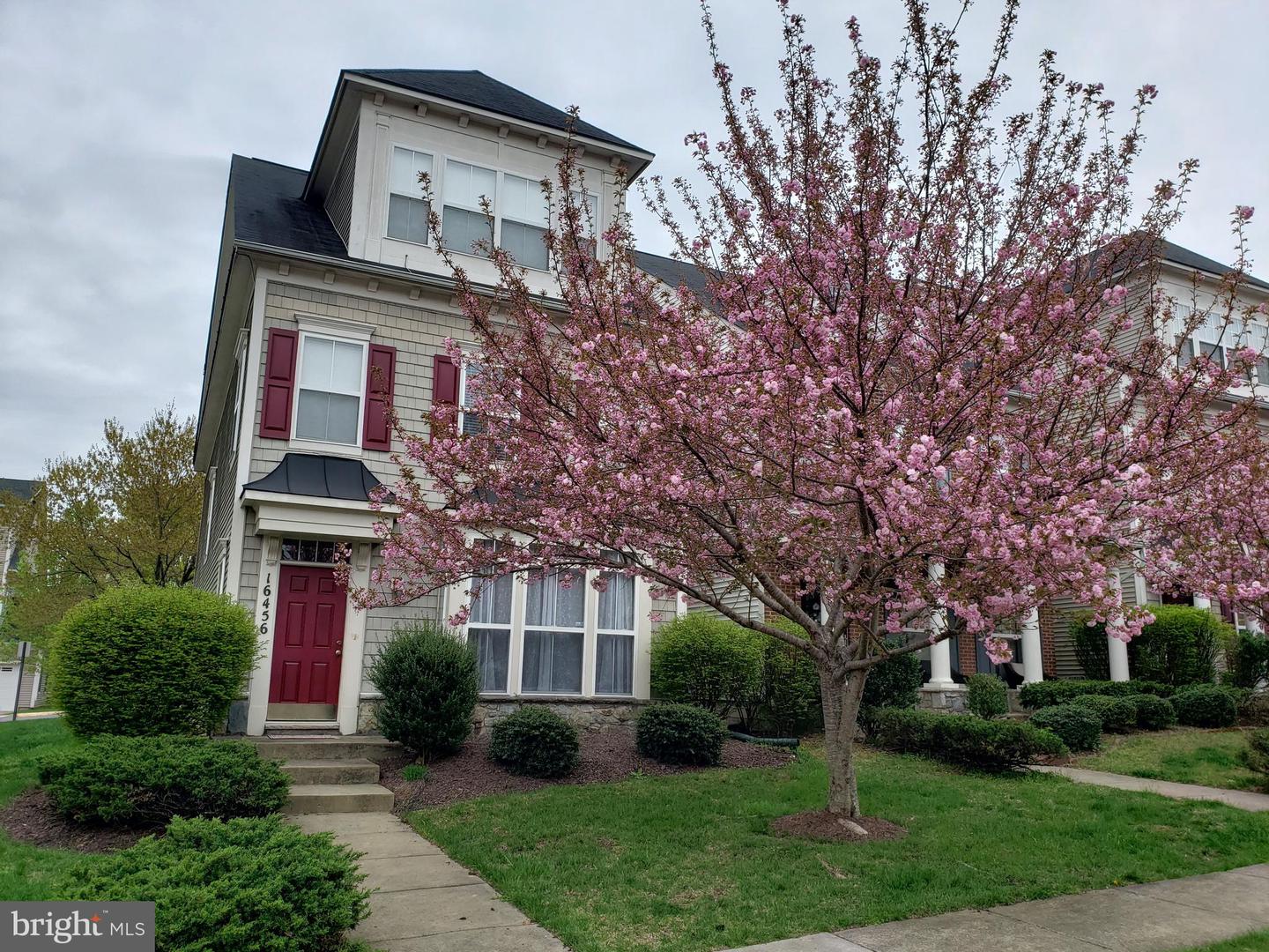 16456 KENNEWEG CT, WOODBRIDGE, Virginia 22191, 4 Bedrooms Bedrooms, ,3 BathroomsBathrooms,Residential,For sale,16456 KENNEWEG CT,VAPW2109520 MLS # VAPW2109520