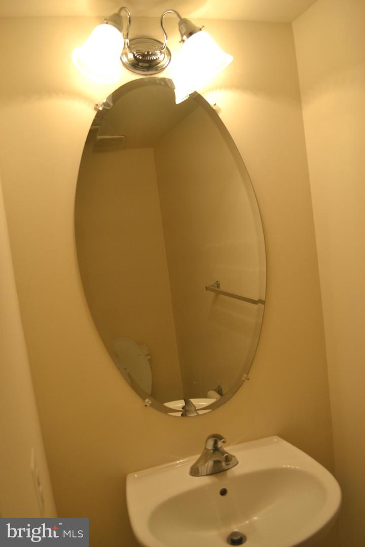 16456 KENNEWEG CT, WOODBRIDGE, Virginia 22191, 4 Bedrooms Bedrooms, ,3 BathroomsBathrooms,Residential,For sale,16456 KENNEWEG CT,VAPW2109520 MLS # VAPW2109520