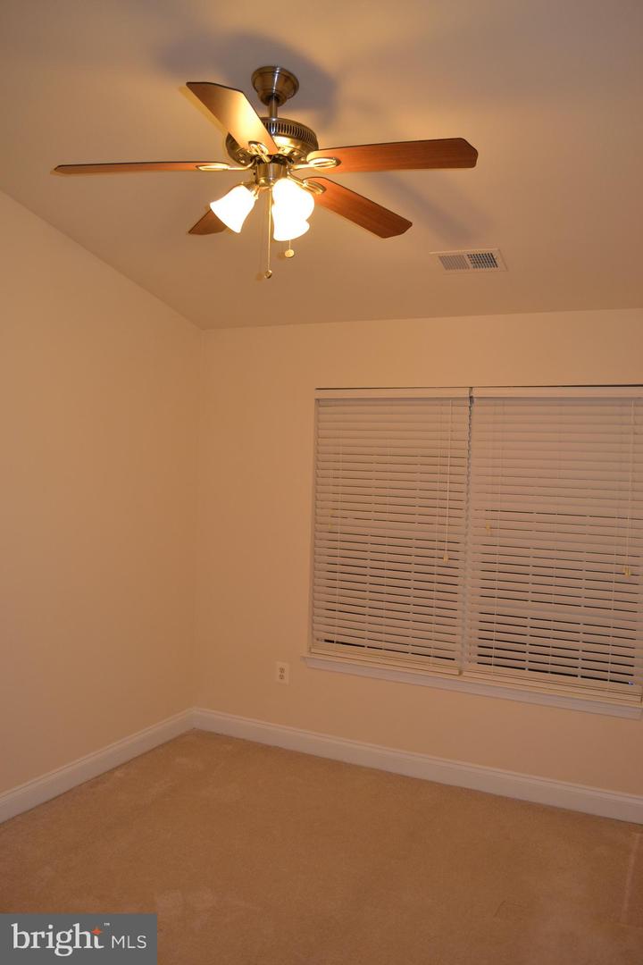 16456 KENNEWEG CT, WOODBRIDGE, Virginia 22191, 4 Bedrooms Bedrooms, ,3 BathroomsBathrooms,Residential,For sale,16456 KENNEWEG CT,VAPW2109520 MLS # VAPW2109520