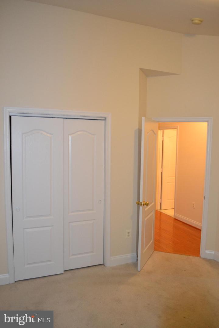 16456 KENNEWEG CT, WOODBRIDGE, Virginia 22191, 4 Bedrooms Bedrooms, ,3 BathroomsBathrooms,Residential,For sale,16456 KENNEWEG CT,VAPW2109520 MLS # VAPW2109520