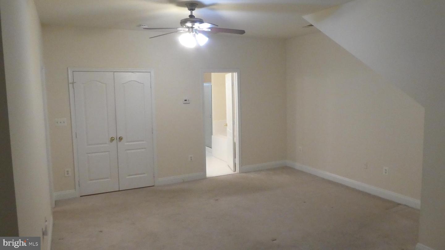 16456 KENNEWEG CT, WOODBRIDGE, Virginia 22191, 4 Bedrooms Bedrooms, ,3 BathroomsBathrooms,Residential,For sale,16456 KENNEWEG CT,VAPW2109520 MLS # VAPW2109520