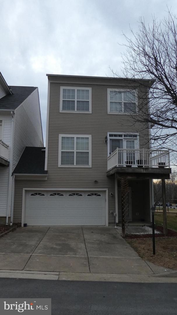 16456 KENNEWEG CT, WOODBRIDGE, Virginia 22191, 4 Bedrooms Bedrooms, ,3 BathroomsBathrooms,Residential,For sale,16456 KENNEWEG CT,VAPW2109520 MLS # VAPW2109520