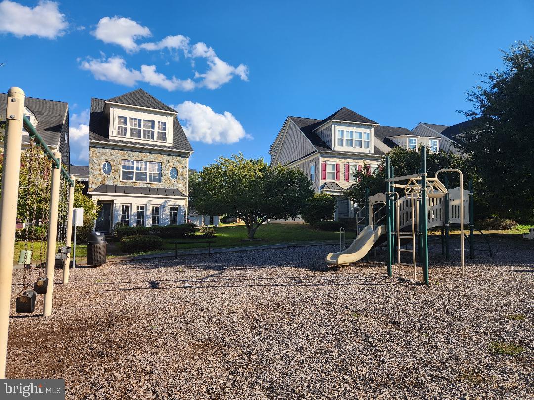 16456 KENNEWEG CT, WOODBRIDGE, Virginia 22191, 4 Bedrooms Bedrooms, ,3 BathroomsBathrooms,Residential,For sale,16456 KENNEWEG CT,VAPW2109520 MLS # VAPW2109520