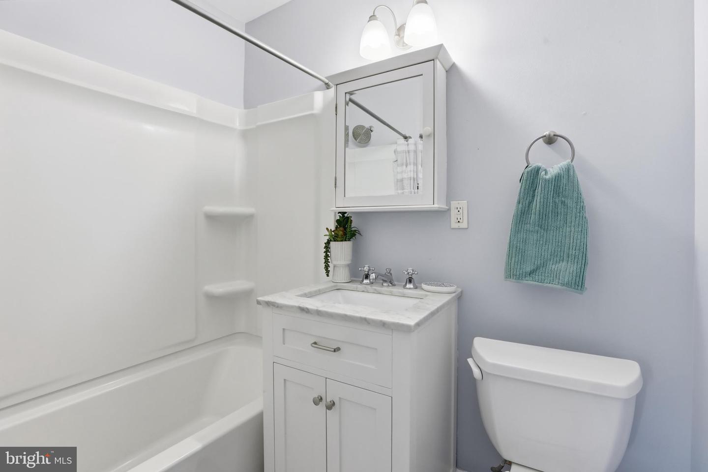 625 CHESAPEAKE ST SE #301, WASHINGTON, District Of Columbia 20032, 2 Bedrooms Bedrooms, ,1 BathroomBathrooms,Residential,For sale,625 CHESAPEAKE ST SE #301,DCDC2235770 MLS # DCDC2235770