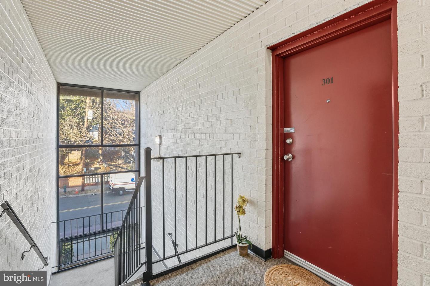 625 CHESAPEAKE ST SE #301, WASHINGTON, District Of Columbia 20032, 2 Bedrooms Bedrooms, ,1 BathroomBathrooms,Residential,For sale,625 CHESAPEAKE ST SE #301,DCDC2235770 MLS # DCDC2235770