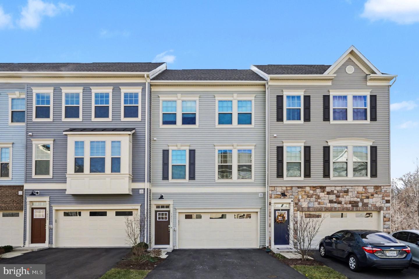 1211 CREEK BANK DR, STAFFORD, Virginia 22554, 4 Bedrooms Bedrooms, ,3 BathroomsBathrooms,Residential,For sale,1211 CREEK BANK DR,VAST2044860 MLS # VAST2044860