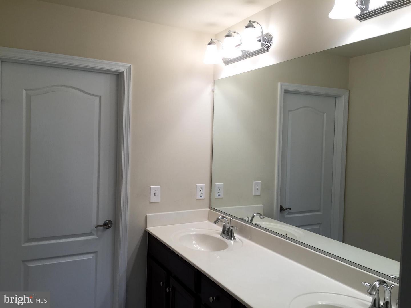 19508 FRONT ST, LEESBURG, Virginia 20176, 5 Bedrooms Bedrooms, ,4 BathroomsBathrooms,Residential,For sale,19508 FRONT ST,VALO2113068 MLS # VALO2113068 19508 FRONT ST, LEESBURG, Virginia 20176, 5 Bedrooms Bedrooms, ,4 BathroomsBathrooms,Residential,For sale,19508 FRONT ST,VALO2113068 MLS # VALO2113068