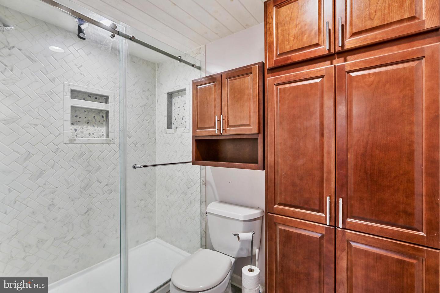 39362 RICKARD RD, LOVETTSVILLE, Virginia 20180, 3 Bedrooms Bedrooms, ,2 BathroomsBathrooms,Residential,For sale,39362 RICKARD RD,VALO2113072 MLS # VALO2113072