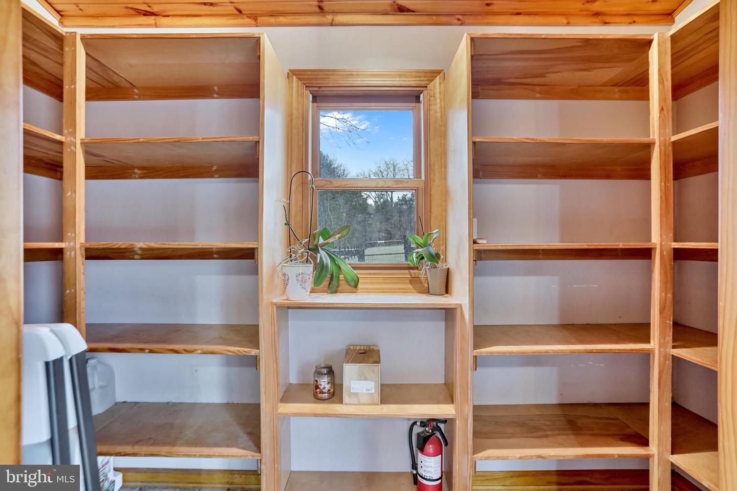 39362 RICKARD RD, LOVETTSVILLE, Virginia 20180, 3 Bedrooms Bedrooms, ,2 BathroomsBathrooms,Residential,For sale,39362 RICKARD RD,VALO2113072 MLS # VALO2113072