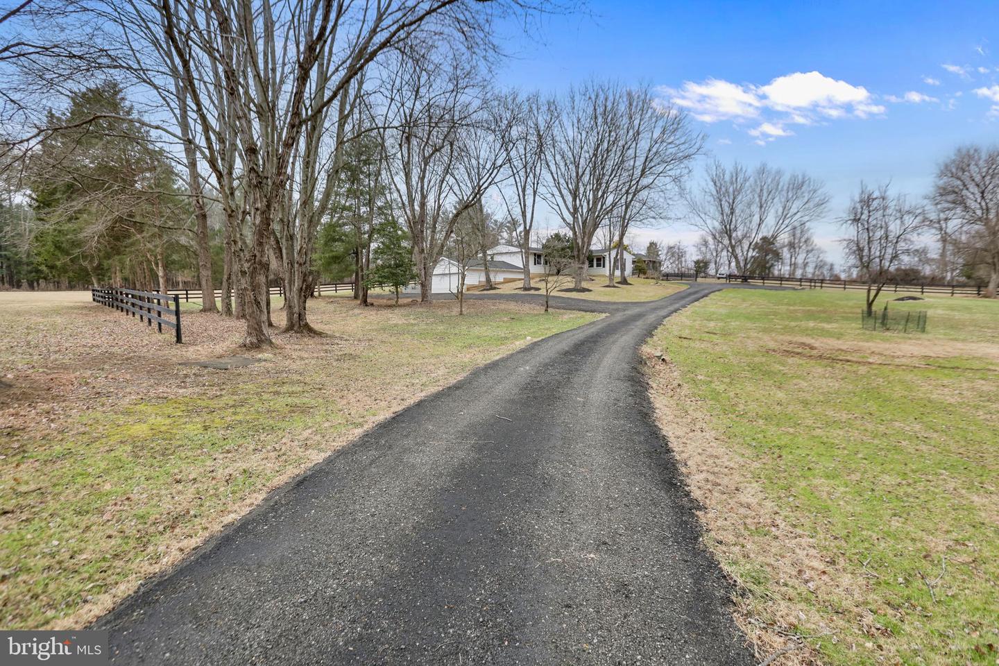 39362 RICKARD RD, LOVETTSVILLE, Virginia 20180, 3 Bedrooms Bedrooms, ,2 BathroomsBathrooms,Residential,For sale,39362 RICKARD RD,VALO2113072 MLS # VALO2113072