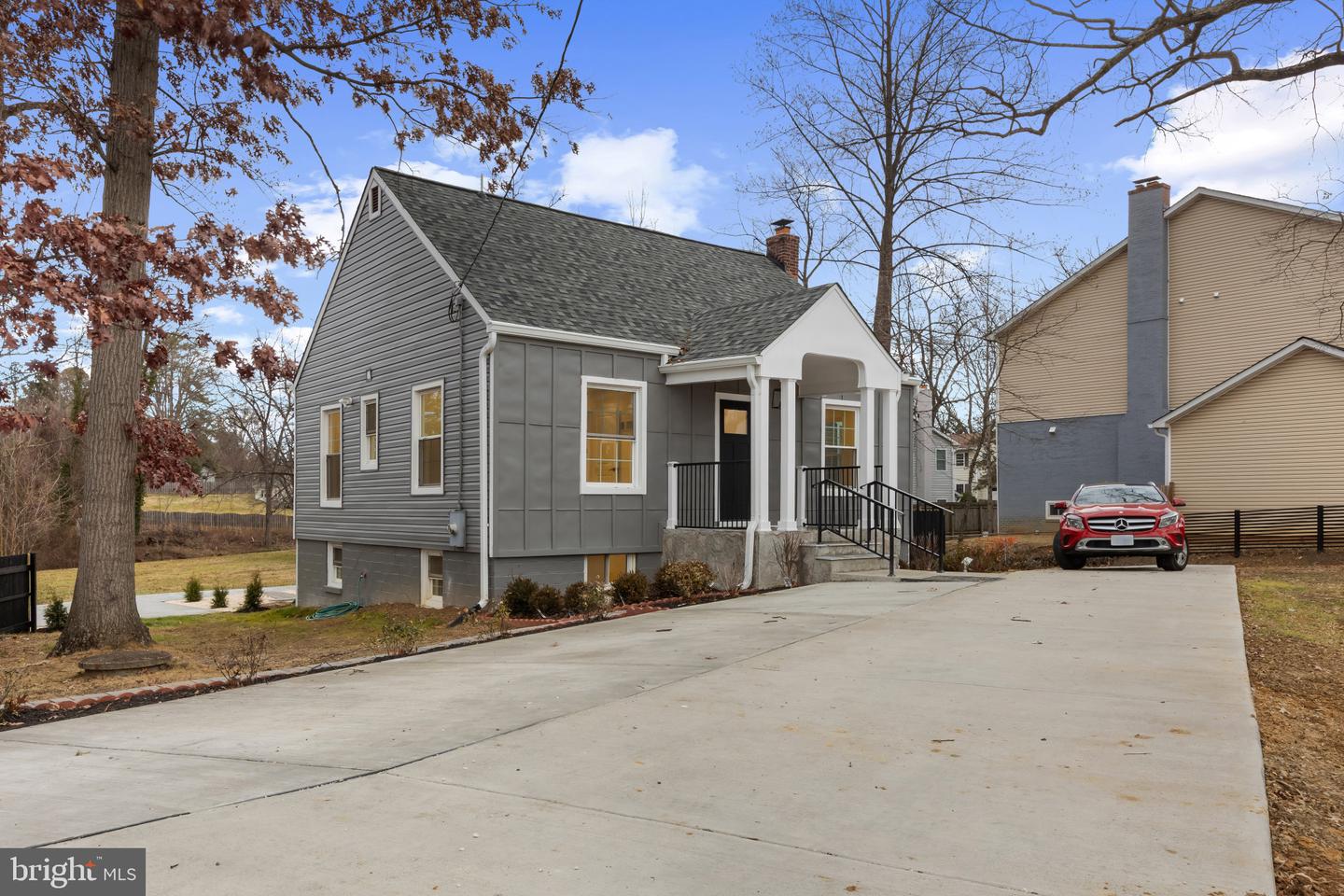 3284 ANNANDALE RD, FALLS CHURCH, Virginia 22042, 6 Bedrooms Bedrooms, ,4 BathroomsBathrooms,Residential,For sale,3284 ANNANDALE RD,VAFX2283528 MLS # VAFX2283528