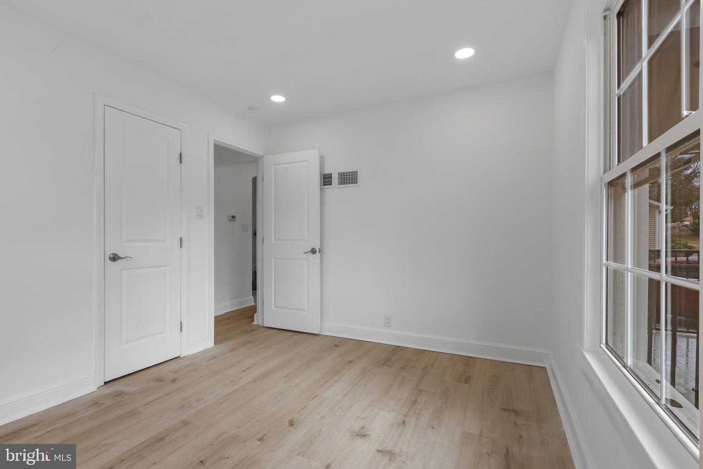 3284 ANNANDALE RD, FALLS CHURCH, Virginia 22042, 6 Bedrooms Bedrooms, ,4 BathroomsBathrooms,Residential,For sale,3284 ANNANDALE RD,VAFX2283528 MLS # VAFX2283528