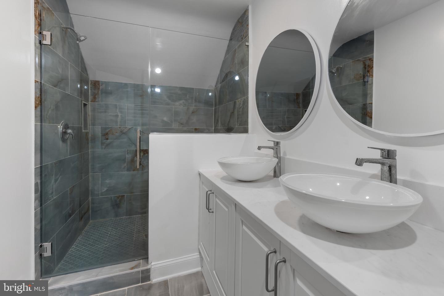 3284 ANNANDALE RD, FALLS CHURCH, Virginia 22042, 6 Bedrooms Bedrooms, ,4 BathroomsBathrooms,Residential,For sale,3284 ANNANDALE RD,VAFX2283528 MLS # VAFX2283528