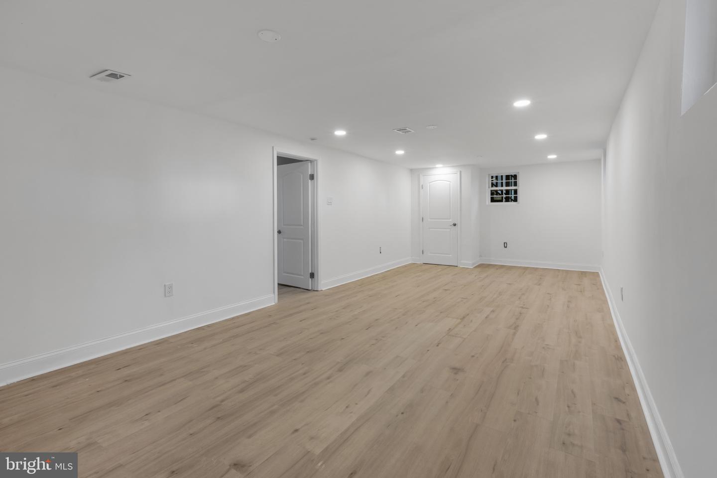 3284 ANNANDALE RD, FALLS CHURCH, Virginia 22042, 6 Bedrooms Bedrooms, ,4 BathroomsBathrooms,Residential,For sale,3284 ANNANDALE RD,VAFX2283528 MLS # VAFX2283528