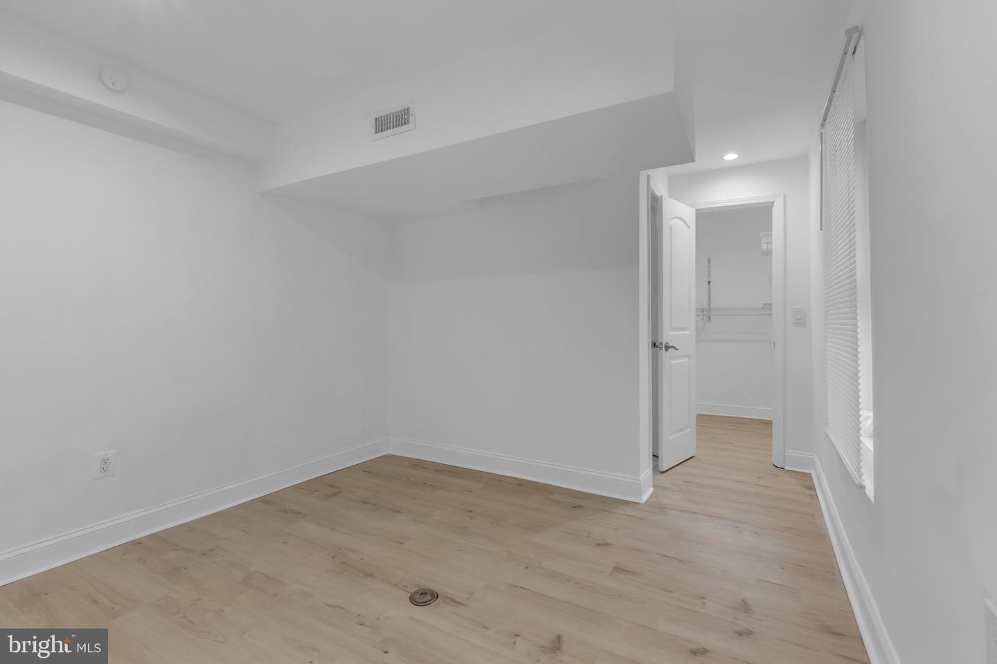 3284 ANNANDALE RD, FALLS CHURCH, Virginia 22042, 6 Bedrooms Bedrooms, ,4 BathroomsBathrooms,Residential,For sale,3284 ANNANDALE RD,VAFX2283528 MLS # VAFX2283528