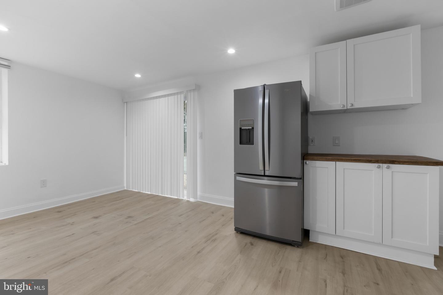 3284 ANNANDALE RD, FALLS CHURCH, Virginia 22042, 6 Bedrooms Bedrooms, ,4 BathroomsBathrooms,Residential,For sale,3284 ANNANDALE RD,VAFX2283528 MLS # VAFX2283528