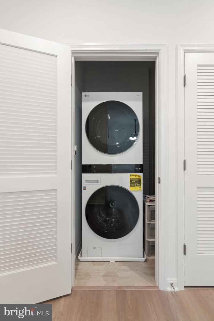 13950 ENGLEFIELD DR #408, WOODBRIDGE, Virginia 22193, 2 Bedrooms Bedrooms, ,2 BathroomsBathrooms,Residential,For sale,13950 ENGLEFIELD DR #408,VAPW2109638 MLS # VAPW2109638