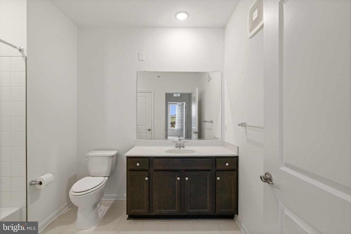 13950 ENGLEFIELD DR #408, WOODBRIDGE, Virginia 22193, 2 Bedrooms Bedrooms, ,2 BathroomsBathrooms,Residential,For sale,13950 ENGLEFIELD DR #408,VAPW2109638 MLS # VAPW2109638