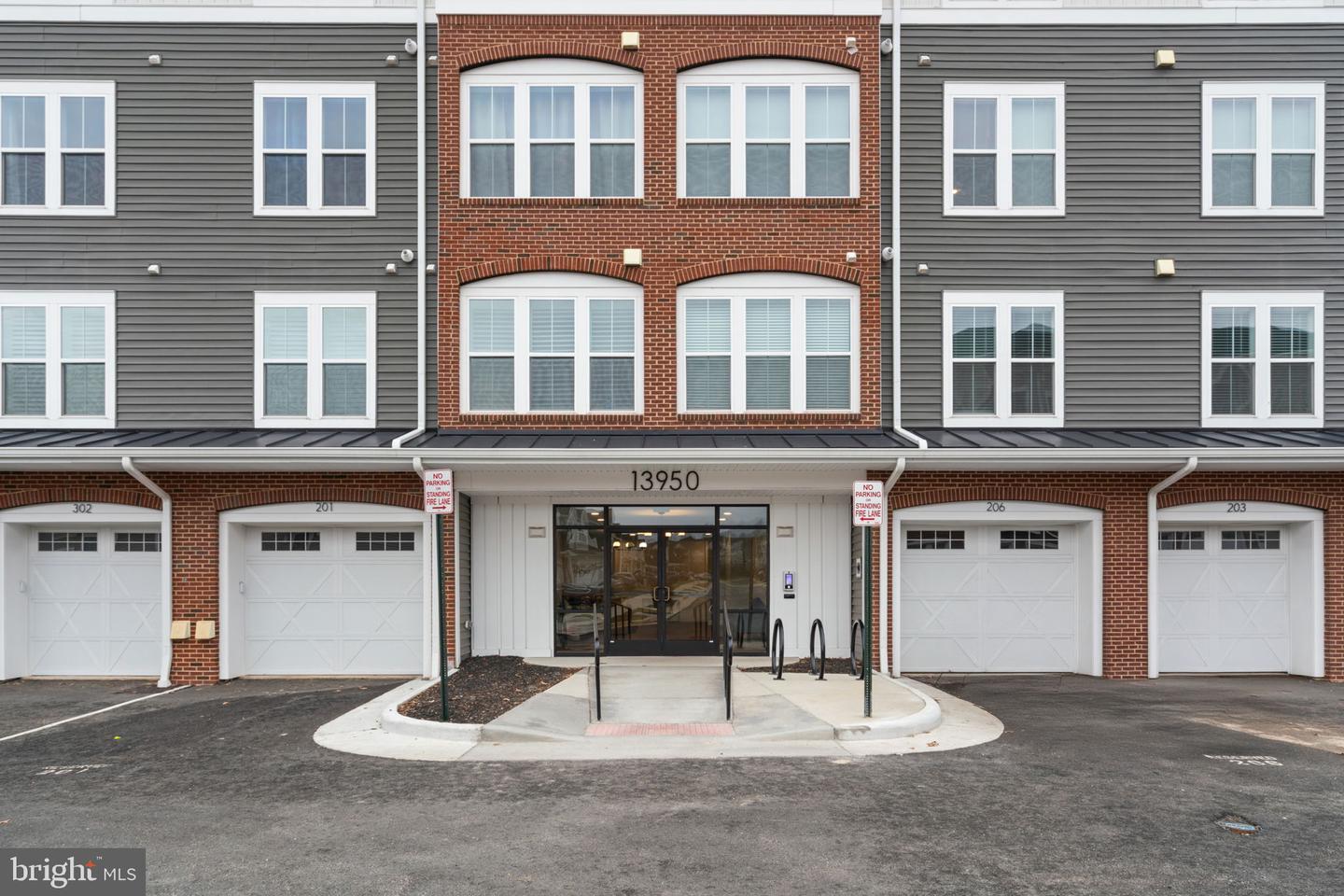 13950 ENGLEFIELD DR #408, WOODBRIDGE, Virginia 22193, 2 Bedrooms Bedrooms, ,2 BathroomsBathrooms,Residential,For sale,13950 ENGLEFIELD DR #408,VAPW2109638 MLS # VAPW2109638
