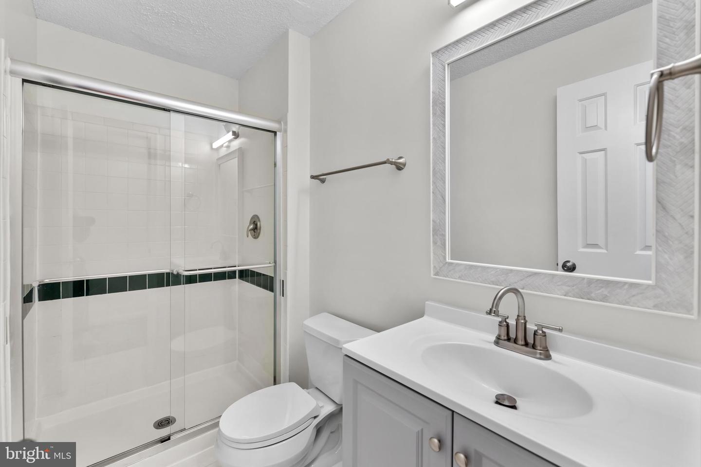 12101 GREEN LEAF CT #102, FAIRFAX, Virginia 22033, 3 Bedrooms Bedrooms, ,2 BathroomsBathrooms,Residential,For sale,12101 GREEN LEAF CT #102,VAFX2283530 MLS # VAFX2283530