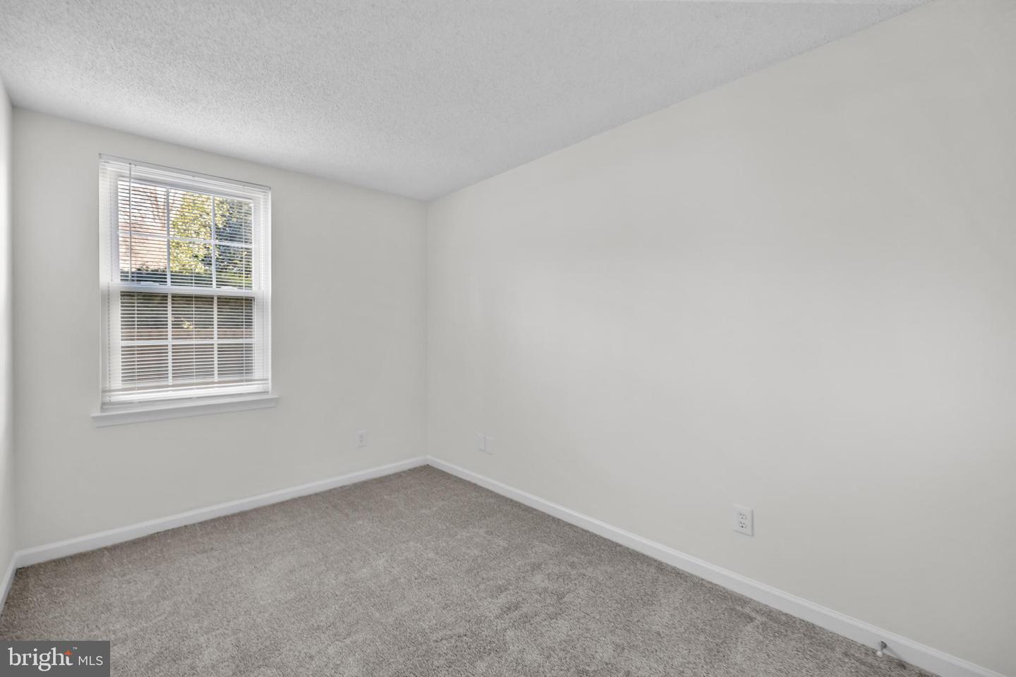 12101 GREEN LEAF CT #102, FAIRFAX, Virginia 22033, 3 Bedrooms Bedrooms, ,2 BathroomsBathrooms,Residential,For sale,12101 GREEN LEAF CT #102,VAFX2283530 MLS # VAFX2283530