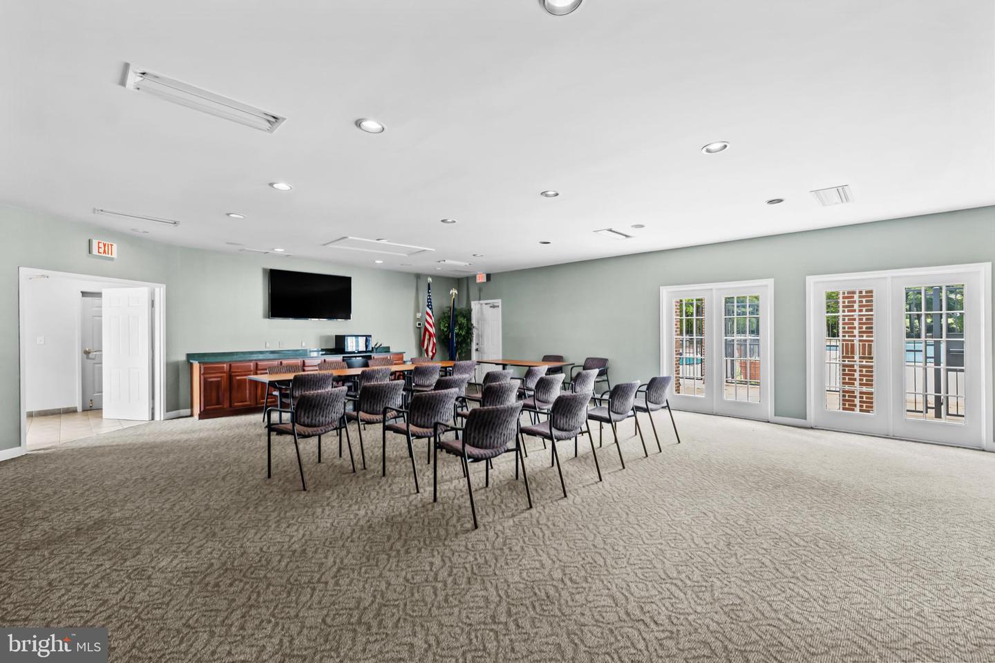 12101 GREEN LEAF CT #102, FAIRFAX, Virginia 22033, 3 Bedrooms Bedrooms, ,2 BathroomsBathrooms,Residential,For sale,12101 GREEN LEAF CT #102,VAFX2283530 MLS # VAFX2283530