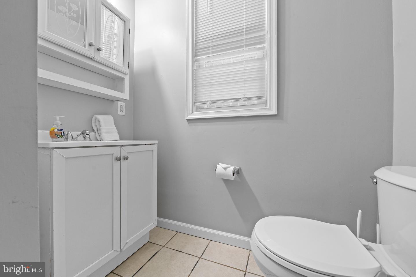 28 T ST NW, WASHINGTON, District Of Columbia 20001, 10 Bedrooms Bedrooms, ,3 BathroomsBathrooms,Residential,For sale,28 T ST NW,DCDC2236130 MLS # DCDC2236130