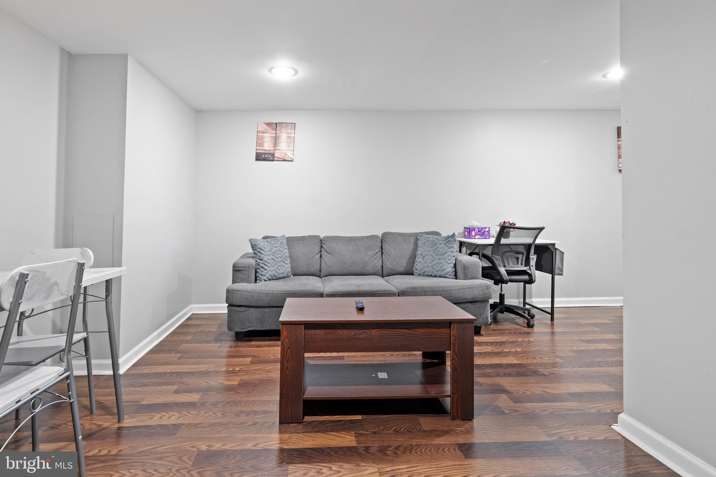 28 T ST NW, WASHINGTON, District Of Columbia 20001, 10 Bedrooms Bedrooms, ,3 BathroomsBathrooms,Residential,For sale,28 T ST NW,DCDC2236130 MLS # DCDC2236130